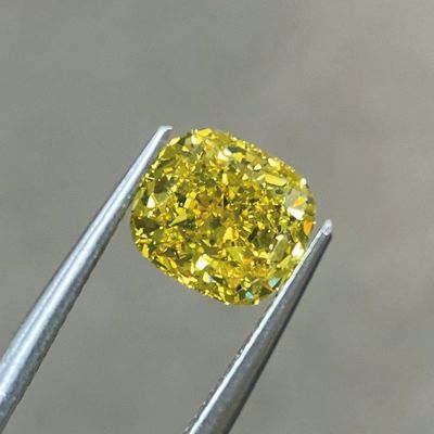 Đệm cắt HPHT Lab Grown Yellow Diamond Tất cả các hình dạng đều có sẵn