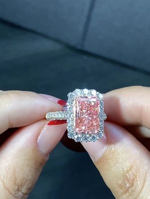 Trang sức kim cương Lab 4.56ct Nhẫn kim cương cắt màu hồng rạng rỡ