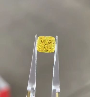 Phòng thí nghiệm tỏa sáng tạo kim cương màu vàng HPHT trưởng thành 10 Mohs Fancy Vivid Yellow VVS2 0.52ct