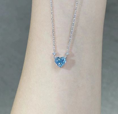 1.51ct Phòng thí nghiệm Kim cương đồ trang sức tổng hợp Cvd màu xanh cắt trái tim dây chuyền 18k vàng trắng