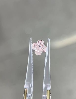 kim cương nhân tạo LV lily cắt màu hồng Kim cương bốn lá hoa cọ kim cương độ trong suốt VVS-VS