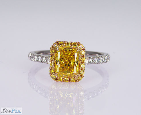 1.1ct Hình dạng tỏa sáng Phong cách màu vàng rực rỡ Phòng thí nghiệm tạo ra Nhẫn kim cương 18K vàng
