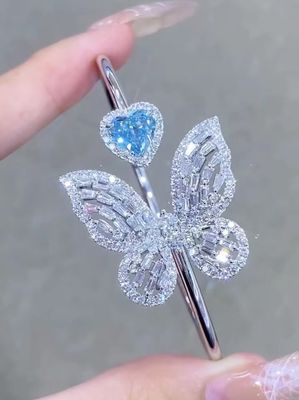 Vòng đeo tay bướm kim cương trồng màu sắc đẹp kim cương trang sức vòng cổ tai