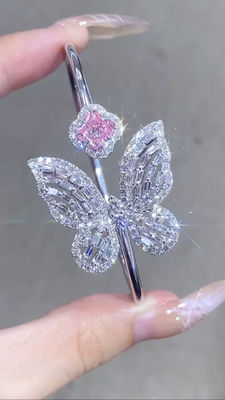 VS1 Bàn tay kim cương trồng trong phòng thí nghiệm Bàn tay kim cương bốn lá hoa trèo Lily cắt LV cắt hình bướm