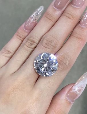 Kích thước lớn Loose 7ct Lab Created White Diamonds G Color Round Brilliant Cut For Necklace