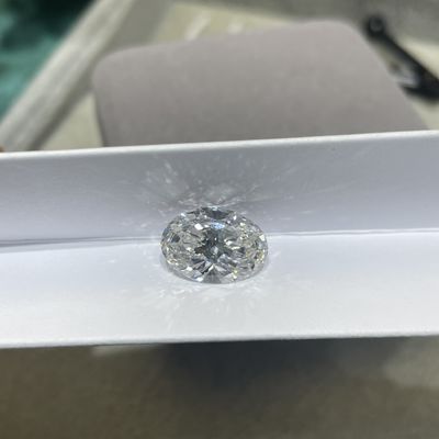 Phòng thí nghiệm được chứng nhận bởi IGI Tạo kim cương trắng hình bầu dục cắt rực rỡ màu trắng DEF VS-VVS độ rõ ràng