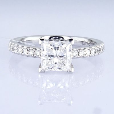 18k 1.5ct+ Princess Design Ring Daily Style Princess Shape White Synthetic Diamond Ring Nhẫn bằng kim cương