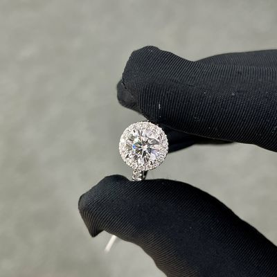 Nhẫn kim cương phát triển trong phòng thí nghiệm CVD Nhẫn kim cương trắng với hình dạng tròn 1.006ct DEF VVS