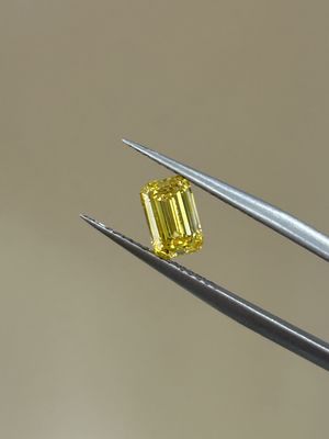 Kim cương Emerald Lab trưởng thành Kim cương được chứng nhận IGI Kim cương được tạo ra trong phòng thí nghiệm Kim cương màu vàng HPHT